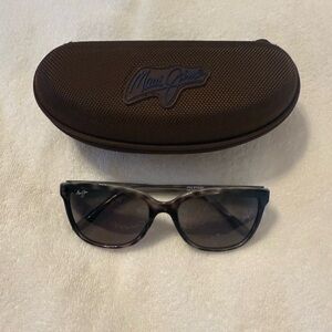 Maui Jim Black Sunglasses with Brown Case